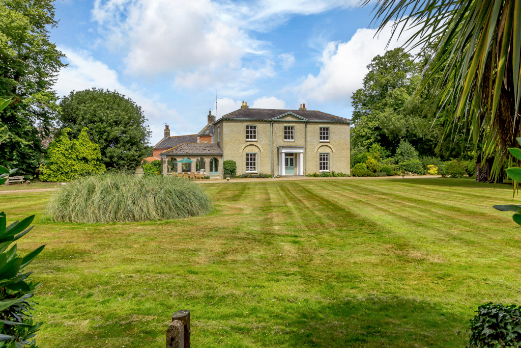 Holly House