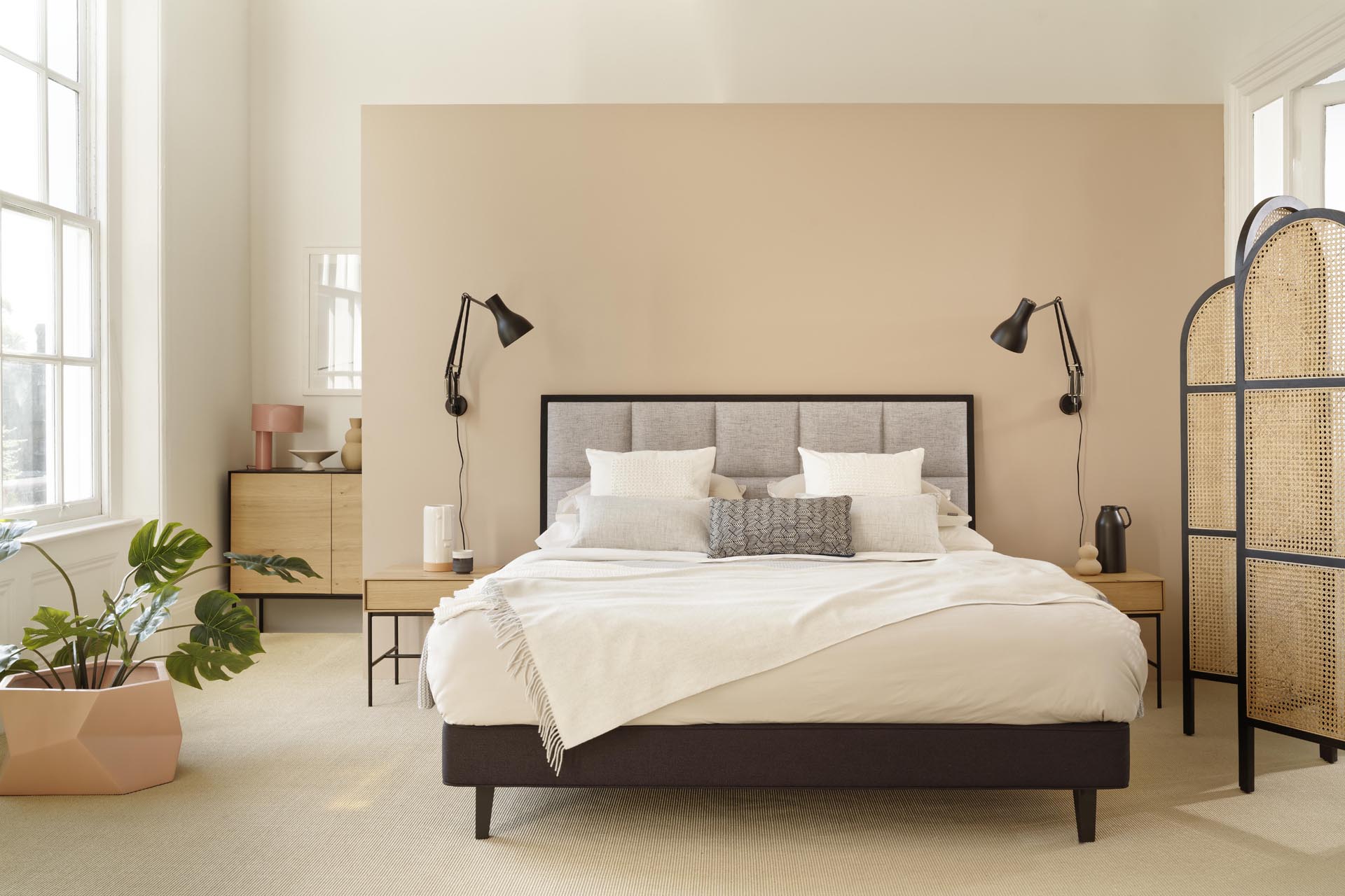 Hypnos bed