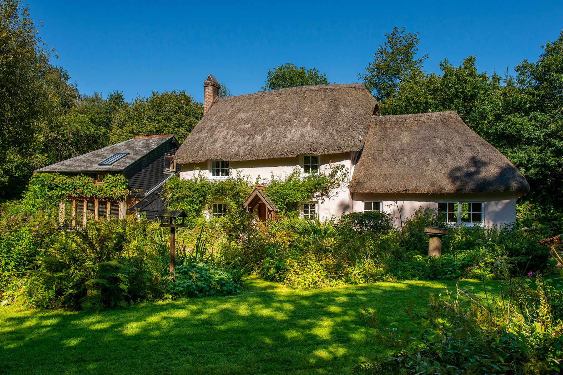 The Best Thatched Cottages on the Market Right Now