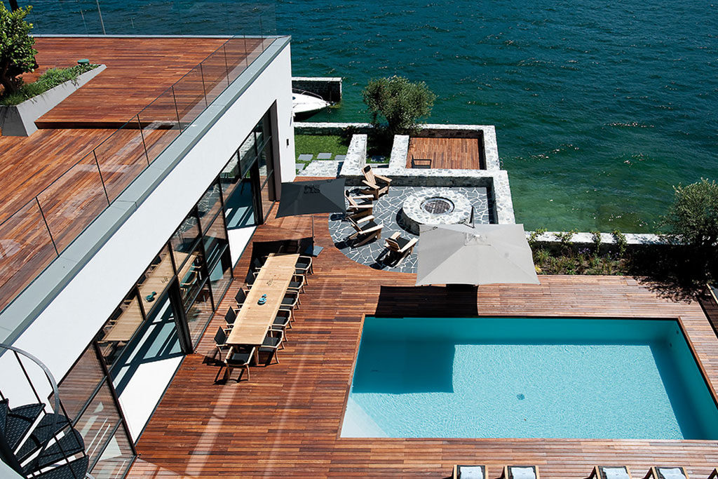 Villa Breakwater