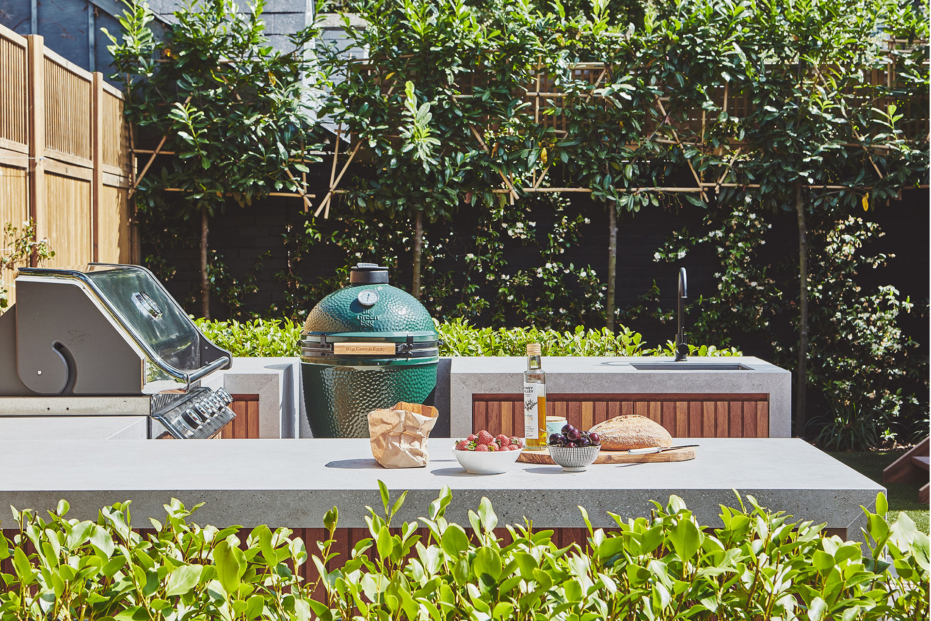 Blakes London outdoor kitchen