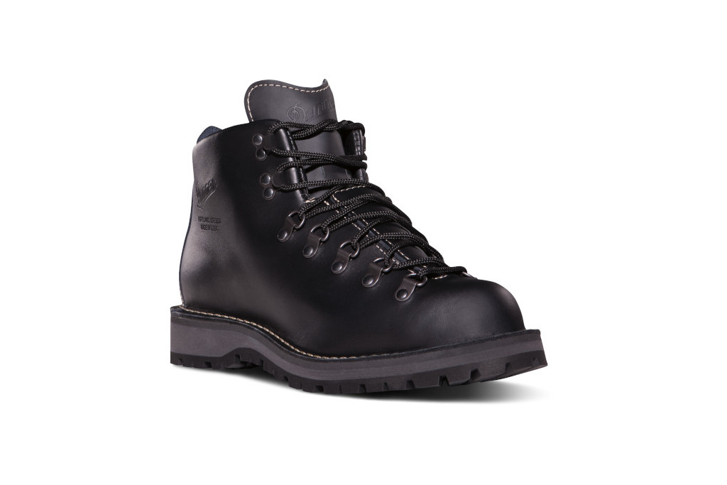Danner Mountain Light II black boots