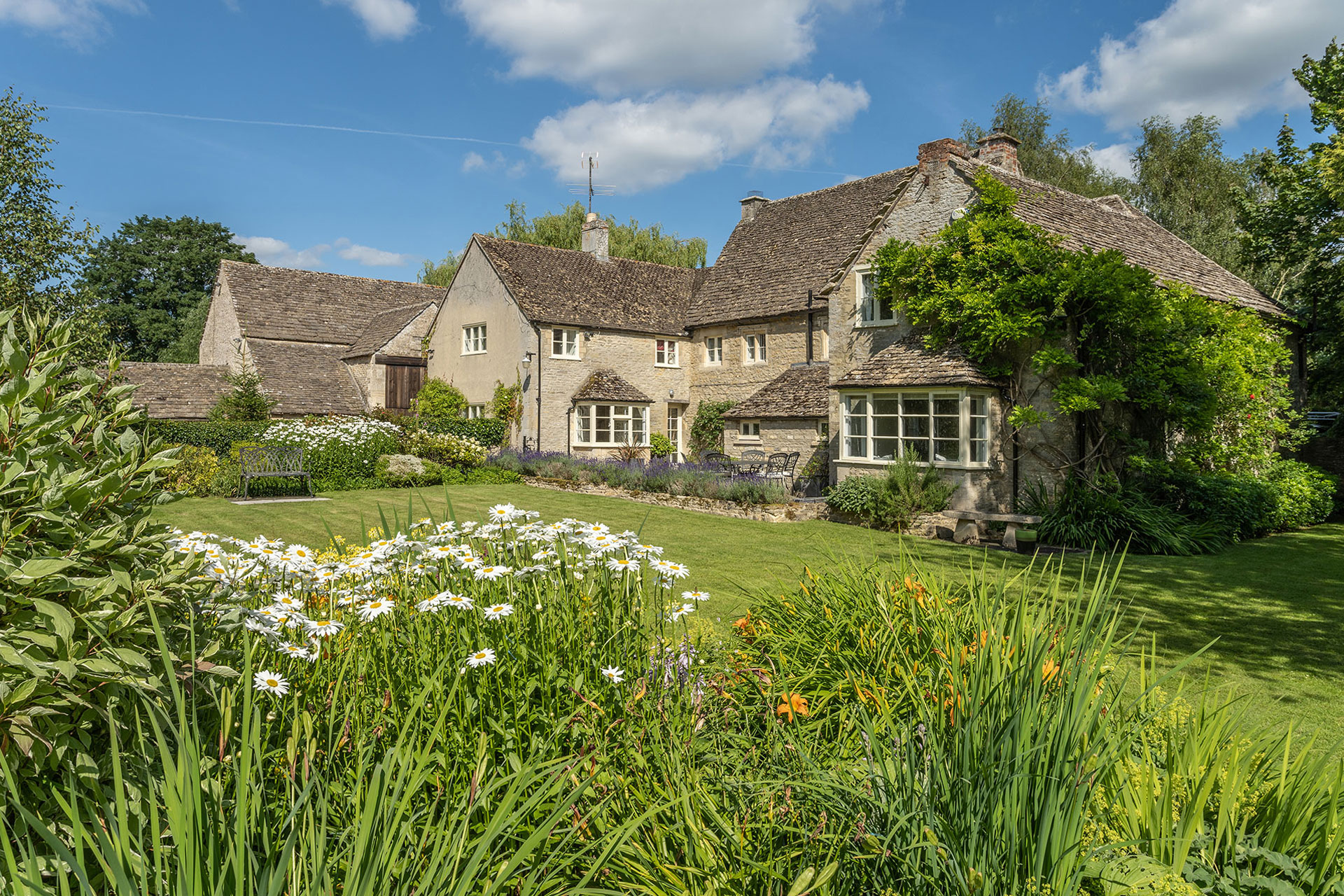 luxury-church-property