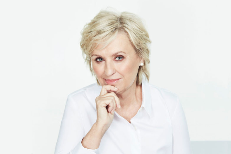 Tina Brown’s New Book Suggests a Monarchy in 'Survival' Mode Culture