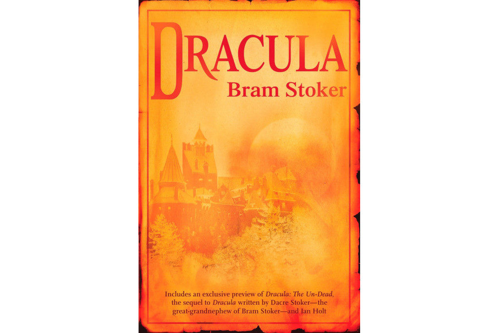 Horror Novels - Dracula by Bran Stoker book cover, amazon