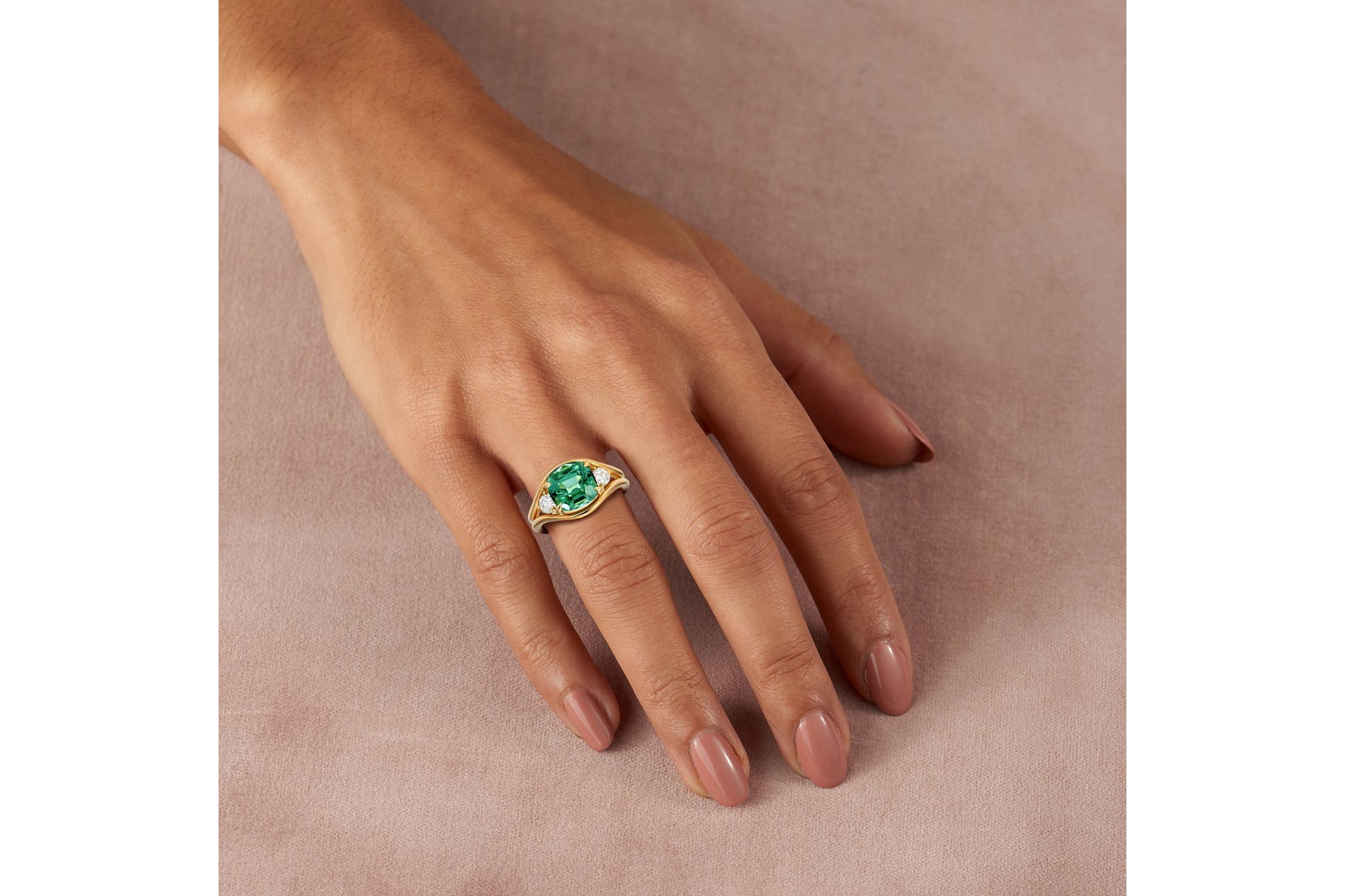 Minka Jewels emerging british jewellery designers