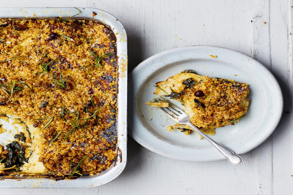 Cavalo nero crumble being served