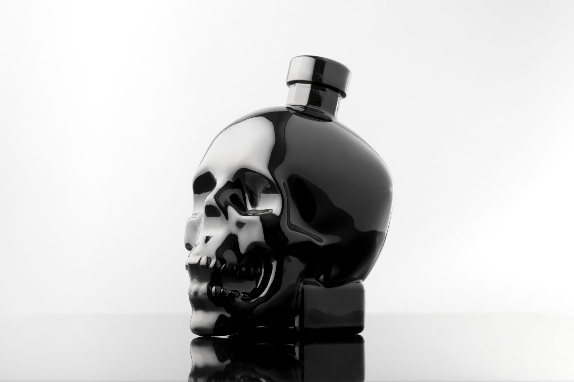 Crystal Head Onyx White