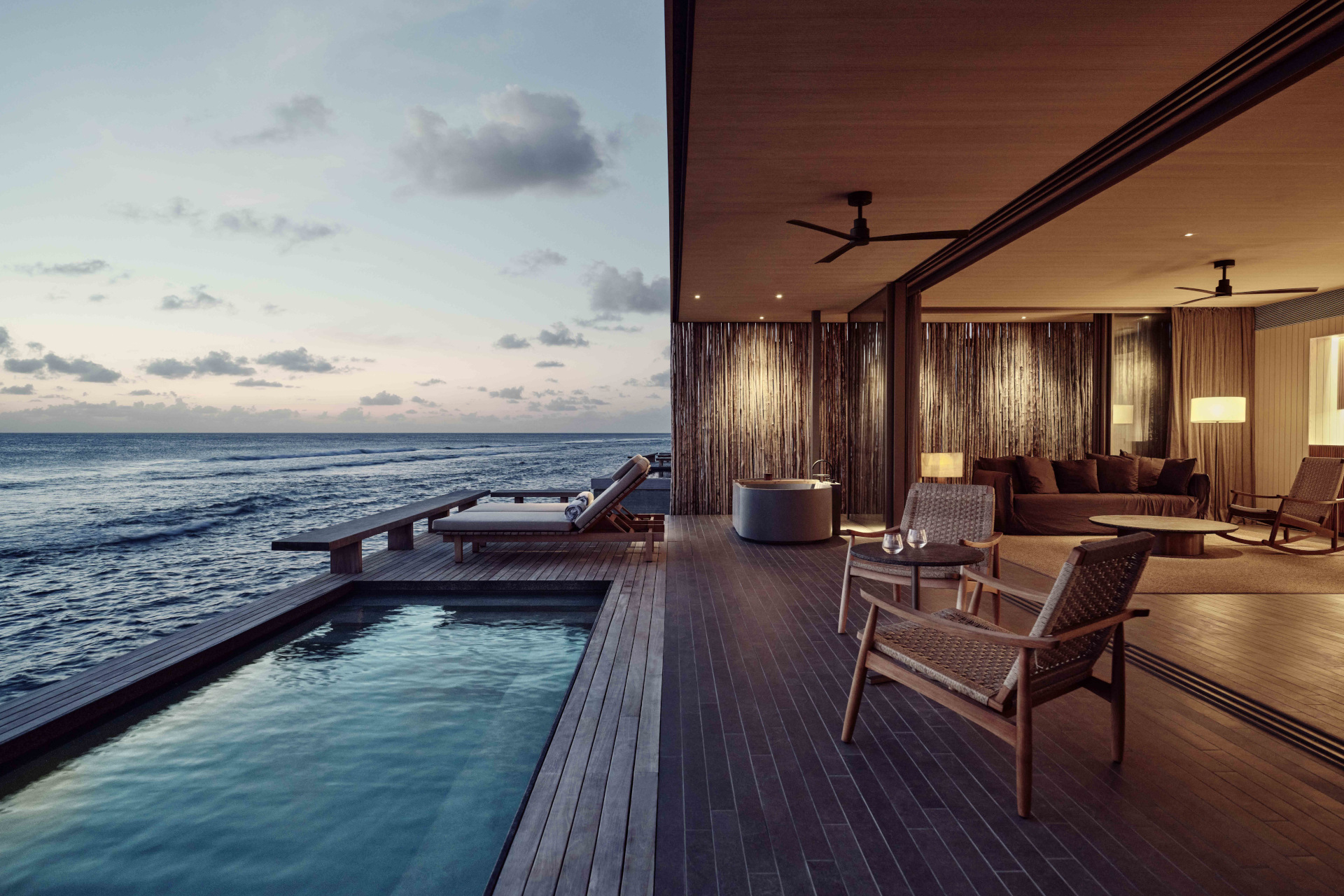 Patina Maldives, Fari Islands