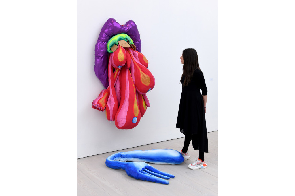FLORA BRADWELL 'Greedy Mouth'