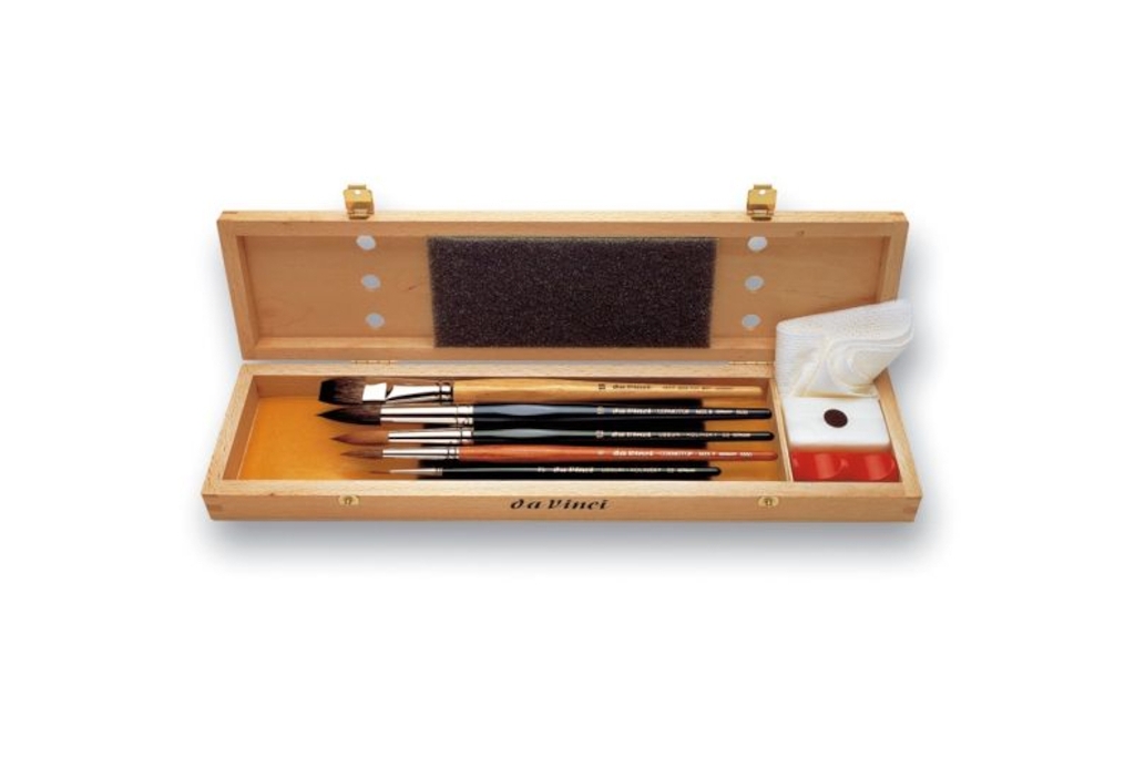 The Christmas Gift Guide for Art Lovers - Da Vinci Watercolour Brush Set Large Wooden Box