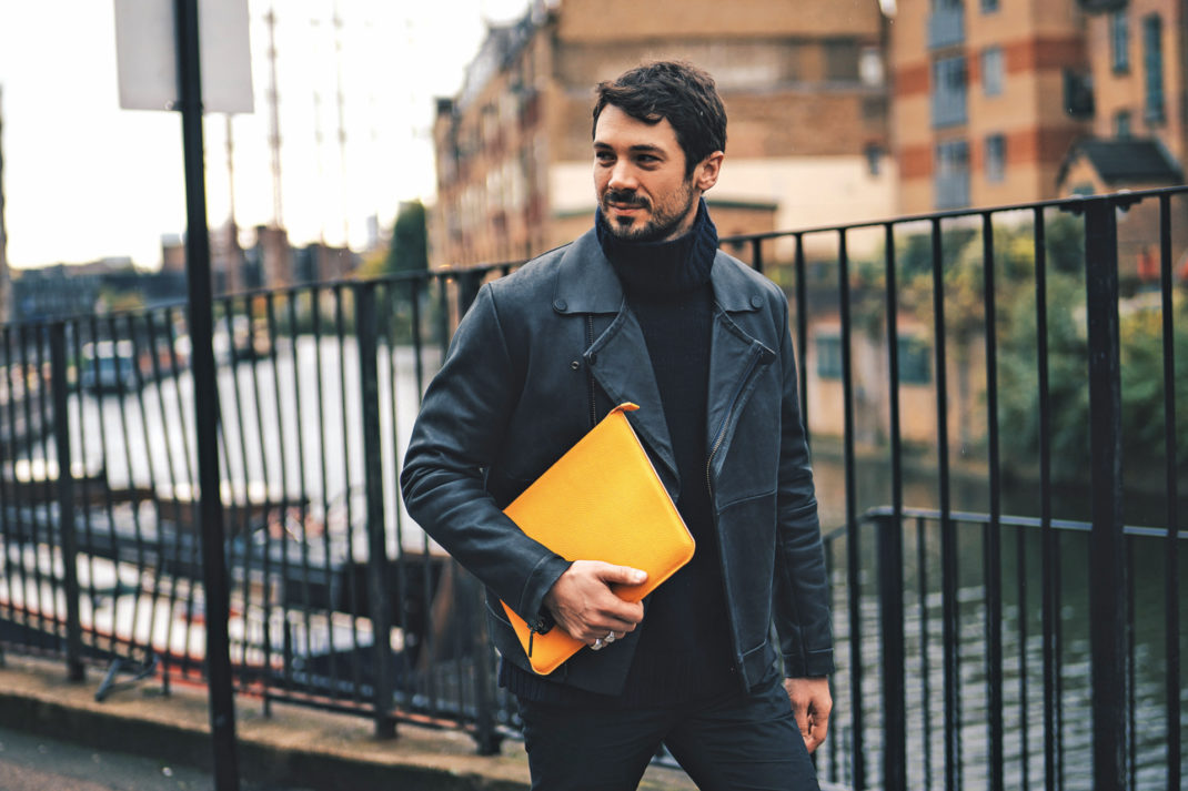 Model with yellow purse