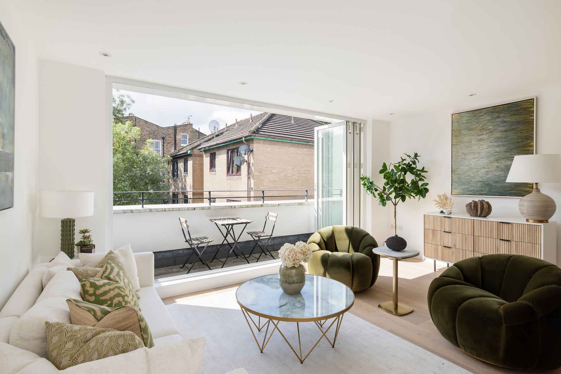 Reception room with roof terrace