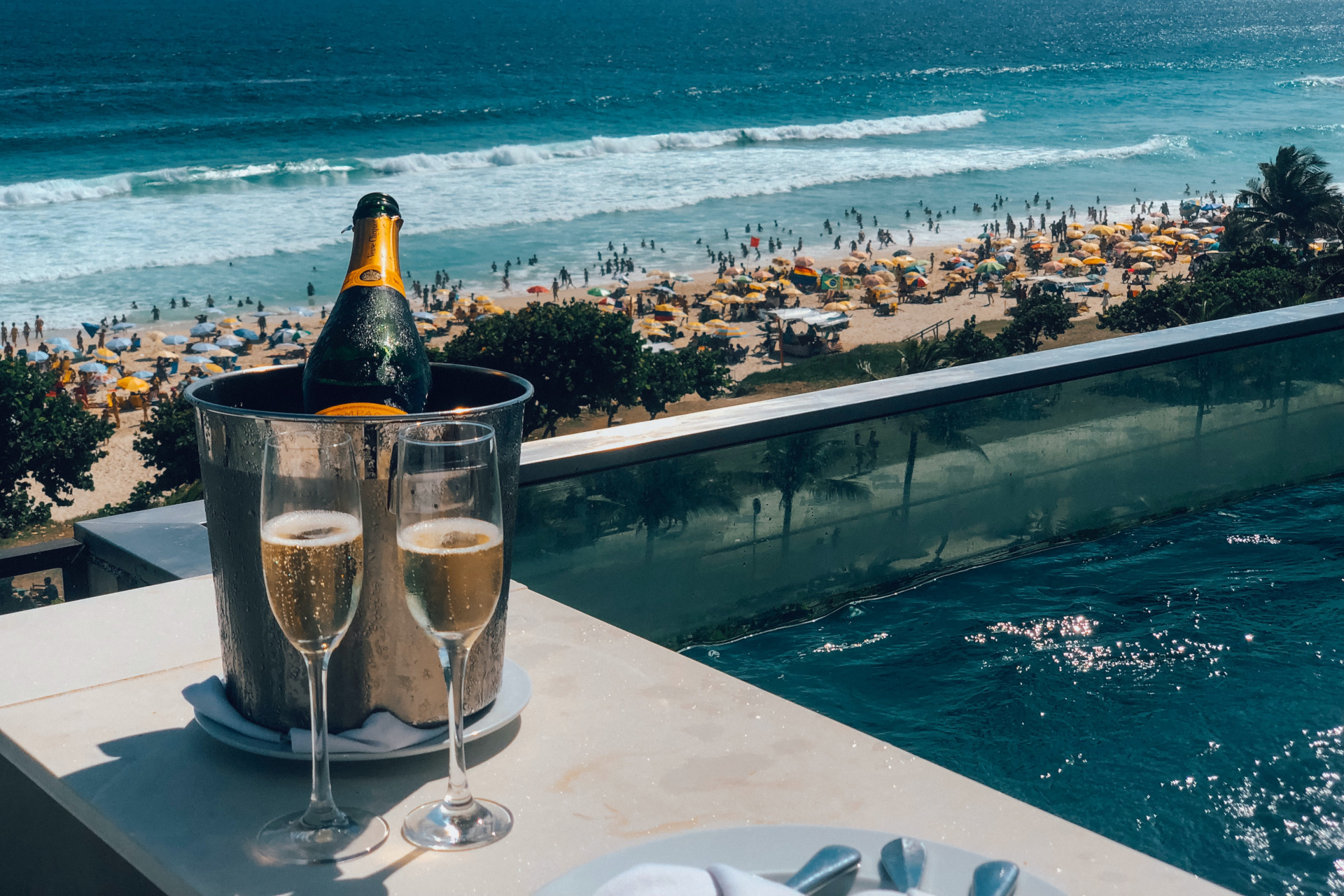 10 Best-Selling Champagne Brands in the World