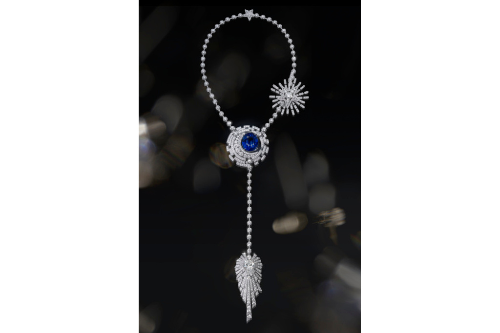 Chanel 1932 Comète diamond necklace