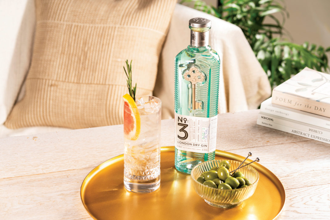 No 3 Gin bottle and glasses