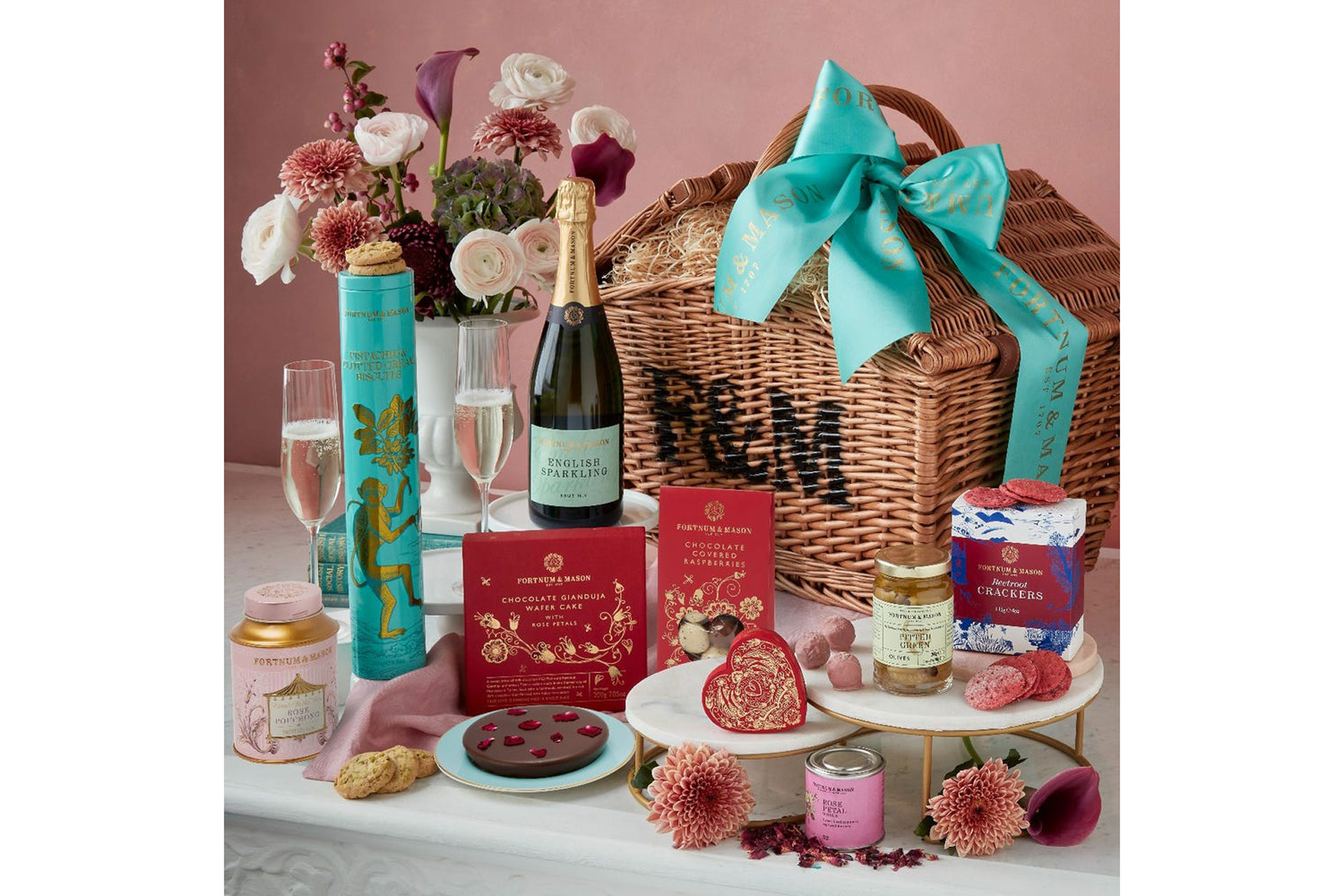 Fortnum & Mason The Couple's Retreat Hamper