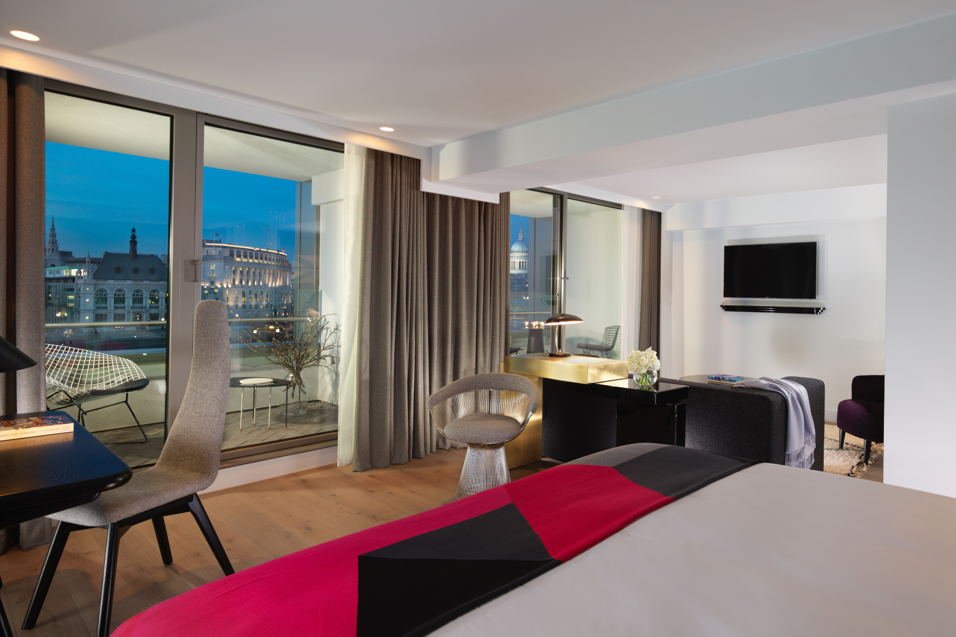 Riverview Balcony Suite
