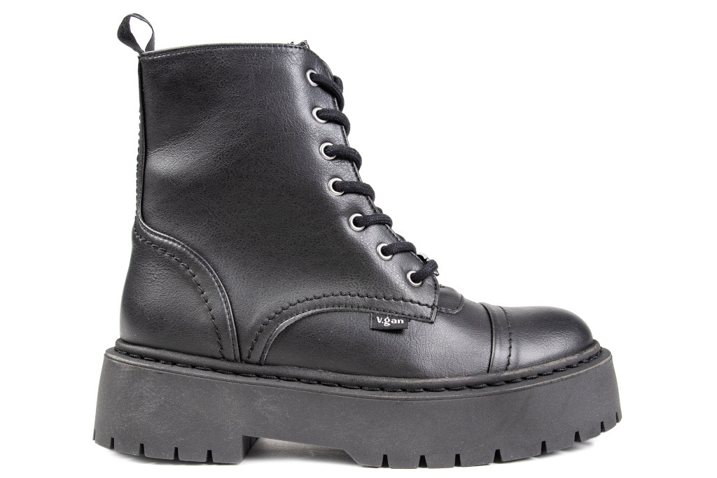 V.GAN sustainable black boots