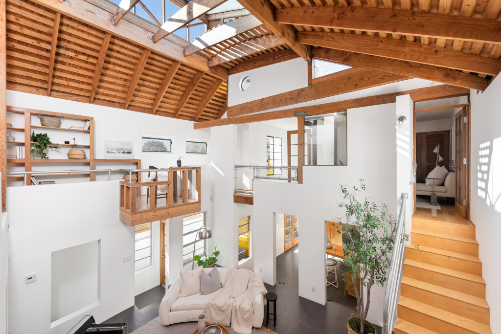 Venice Beach, California interiors property