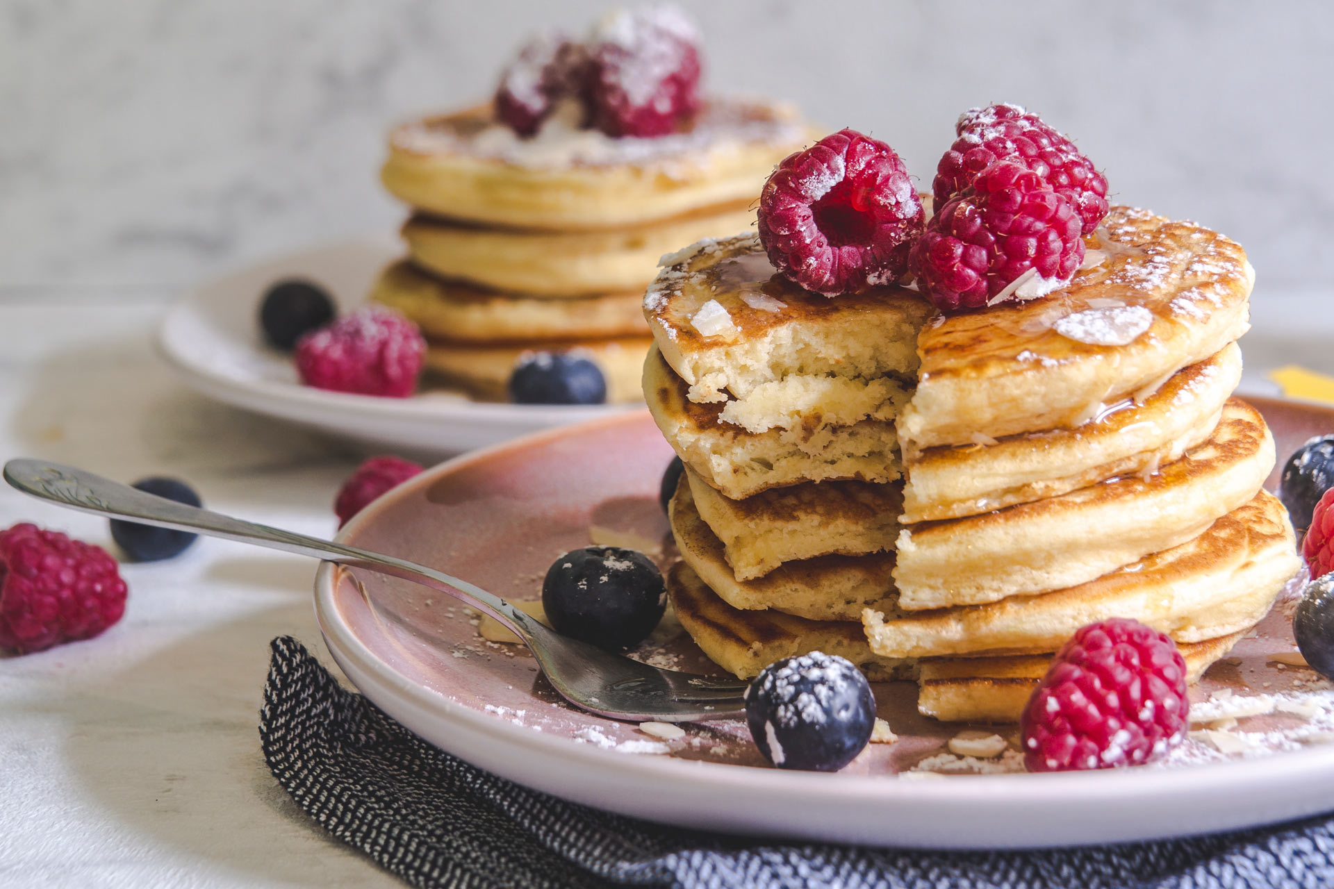 Pancakes with berries