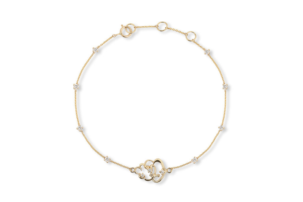 gold bracelet