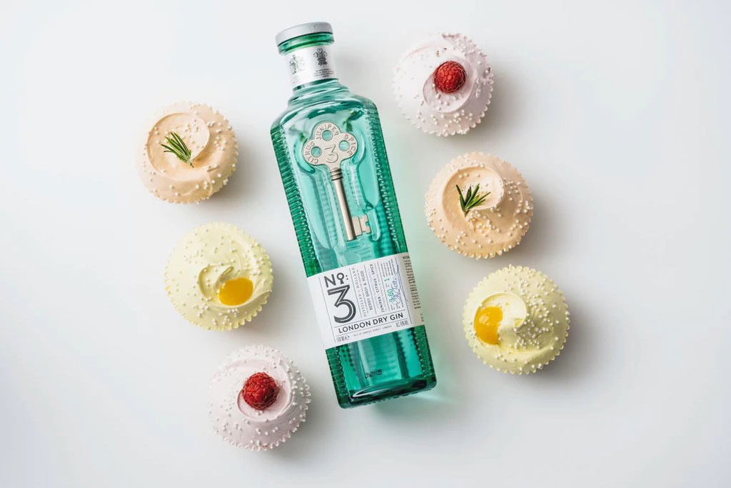 No.3 Gin & Cupcake Mother’s Day Gift Box