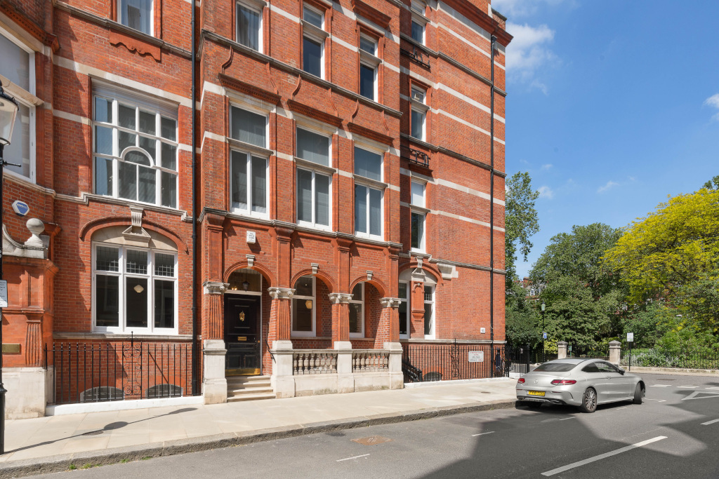 Cadogan Square, Knightsbridge, London