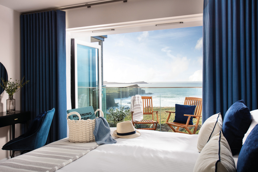 cornish gems bedroom with ocean view