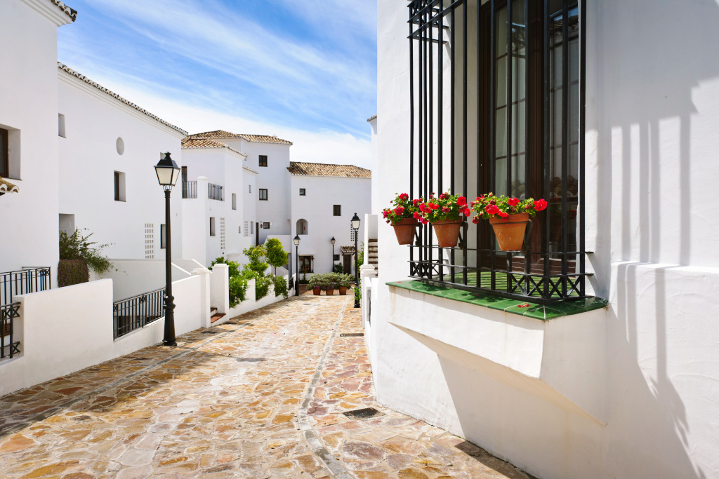 Typical street Andalucia, Pueblos blancos, Marbella.