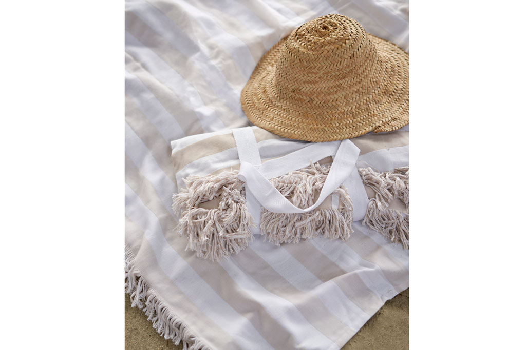 The White Company Lindos Outdoor Blanket