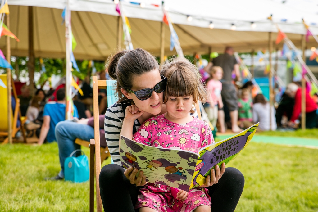 Readers enjoy the sun at Hay Festival 2019