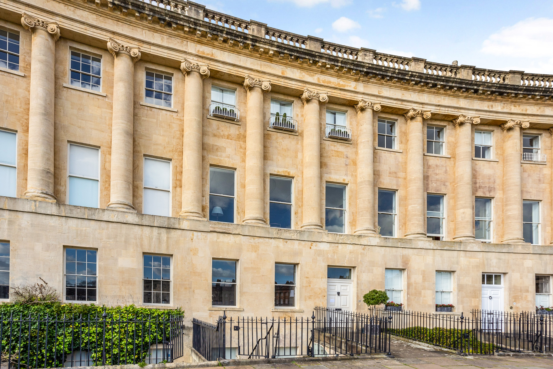 Royal Crescent, Bath Savills banner