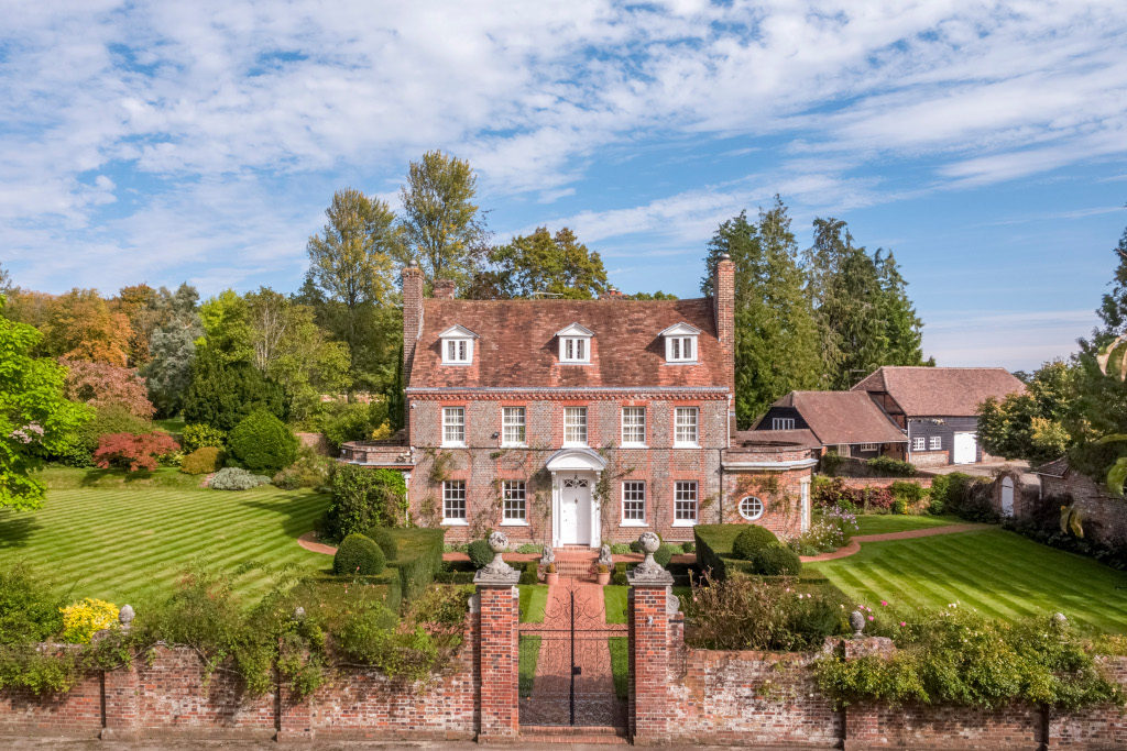 Turville Grange Henley on Thames, Buckinhamshire country home