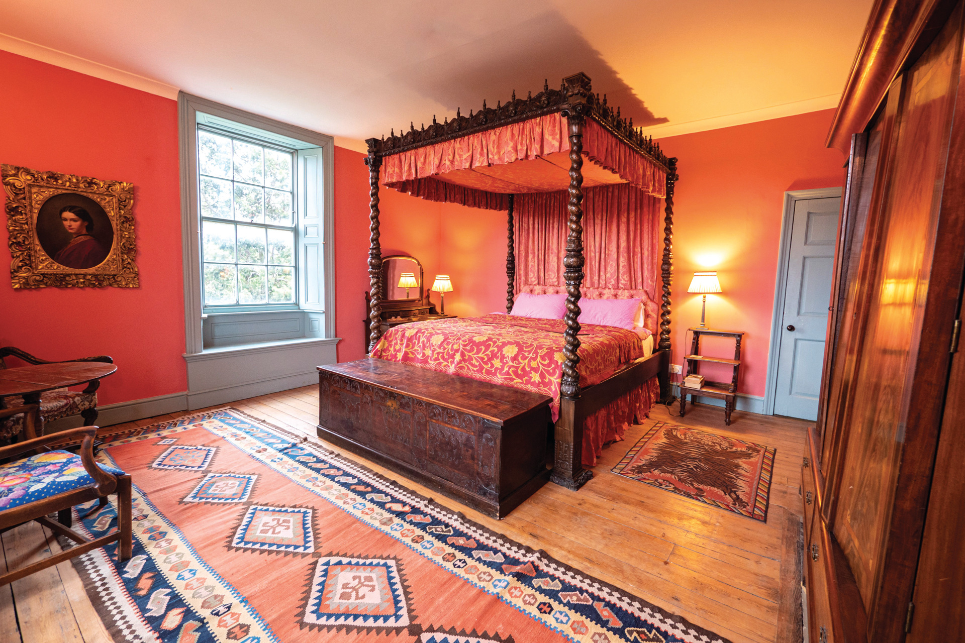 sawcliffe manor bedroom