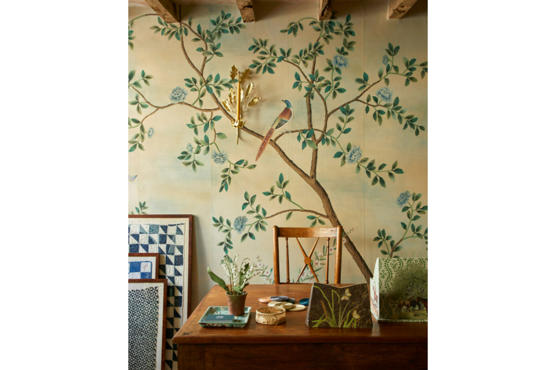 Du Gournay Wallpaper in Nordic Garden