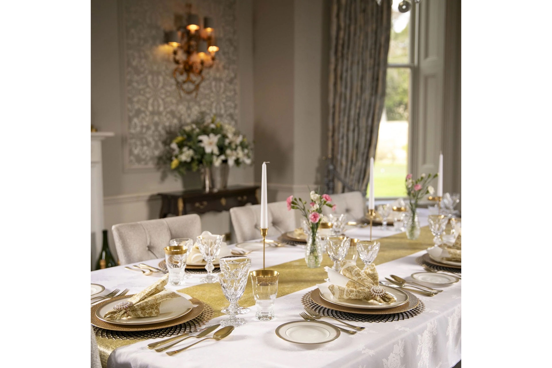 Platinum Jubilee Coronation Banquet Kit