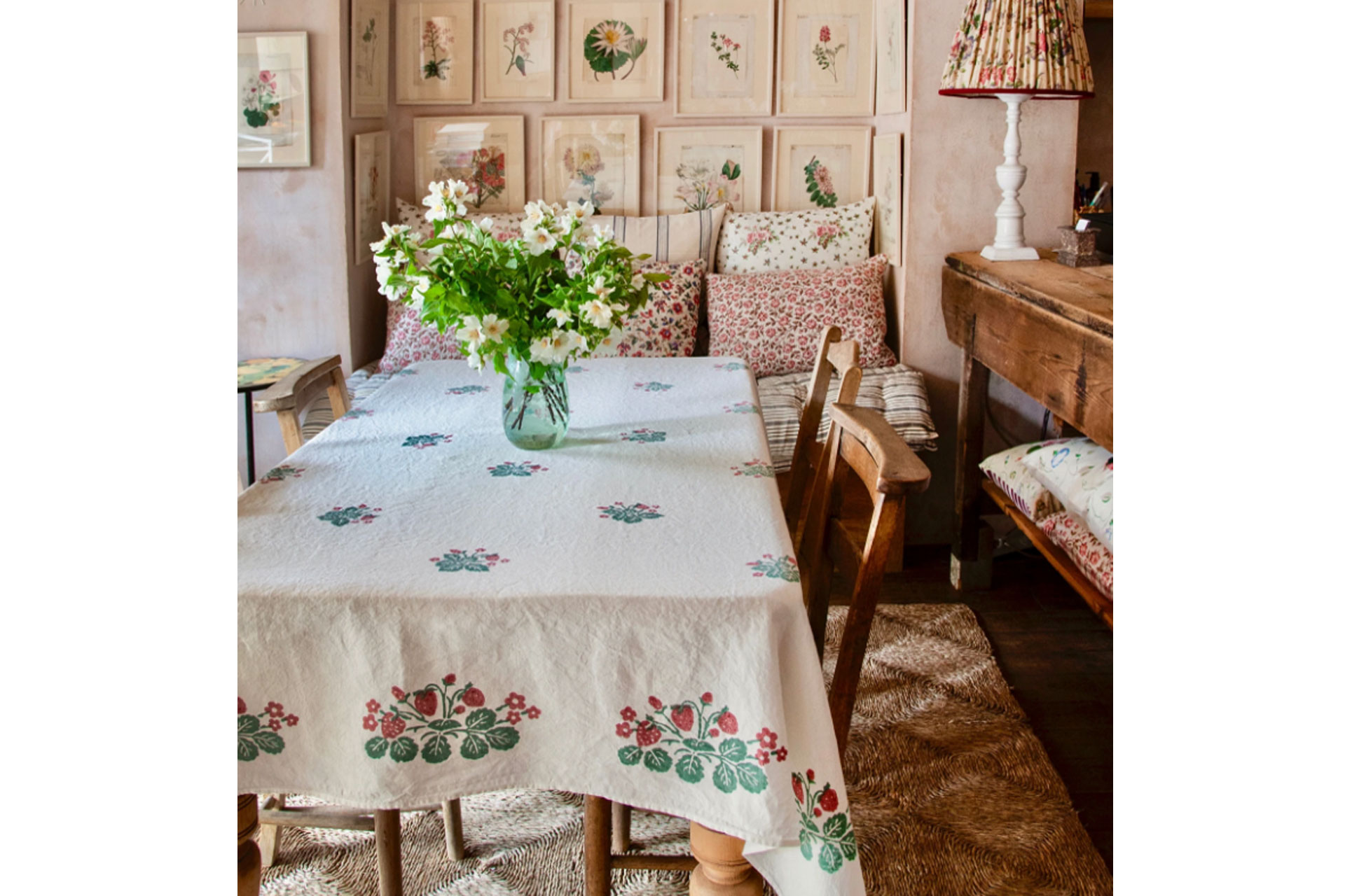 STRAWBERRY LINEN TABLECLOTH by Bertozzi