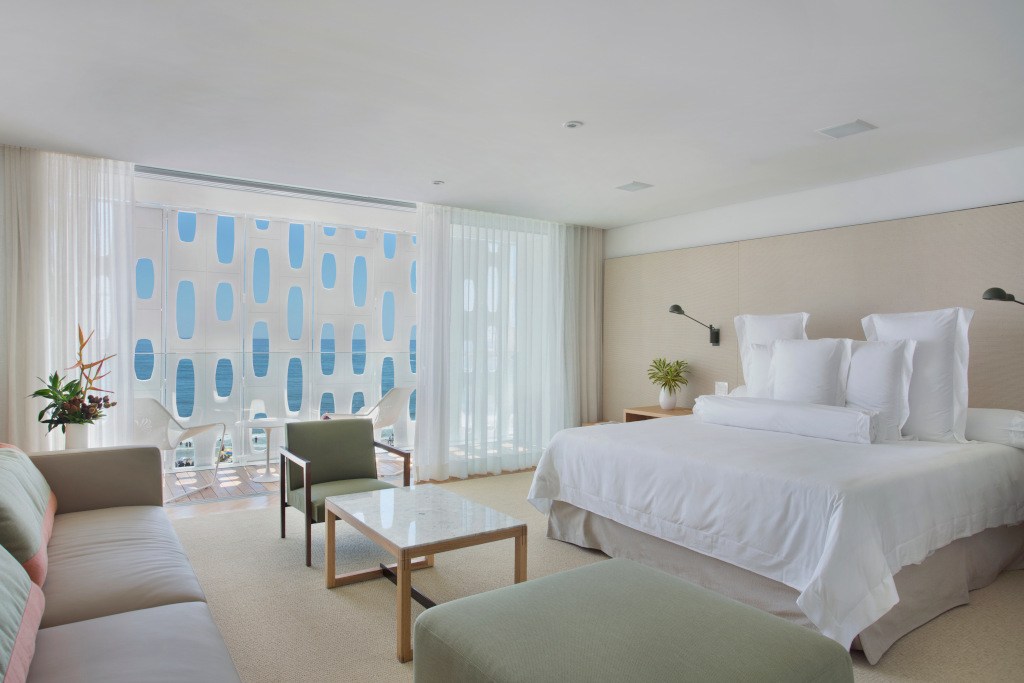 yellow and white clean fresh hotel room 