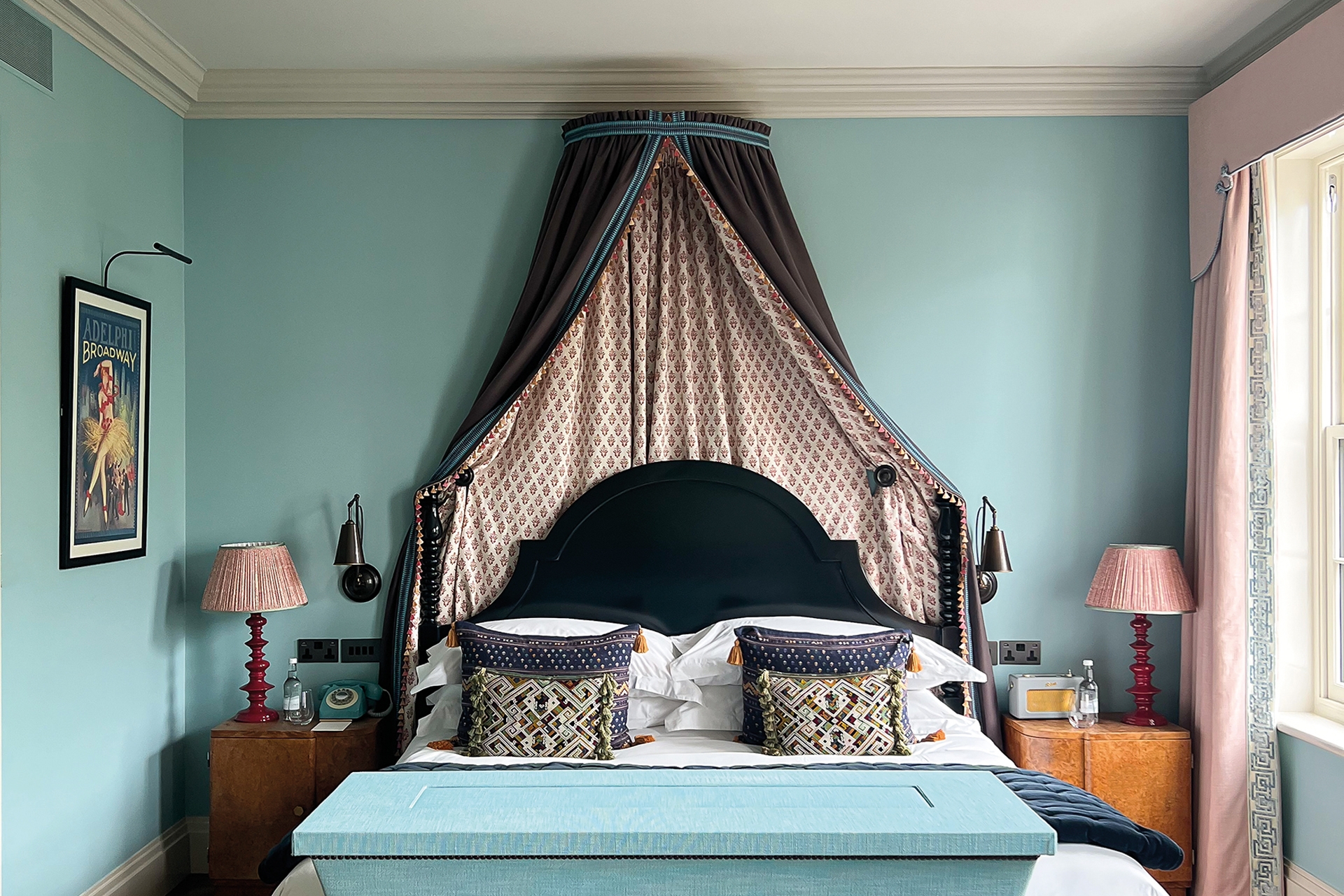 Beaverbrook Town House bedroom