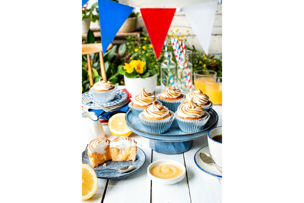 Lemon Curd Cupcakes