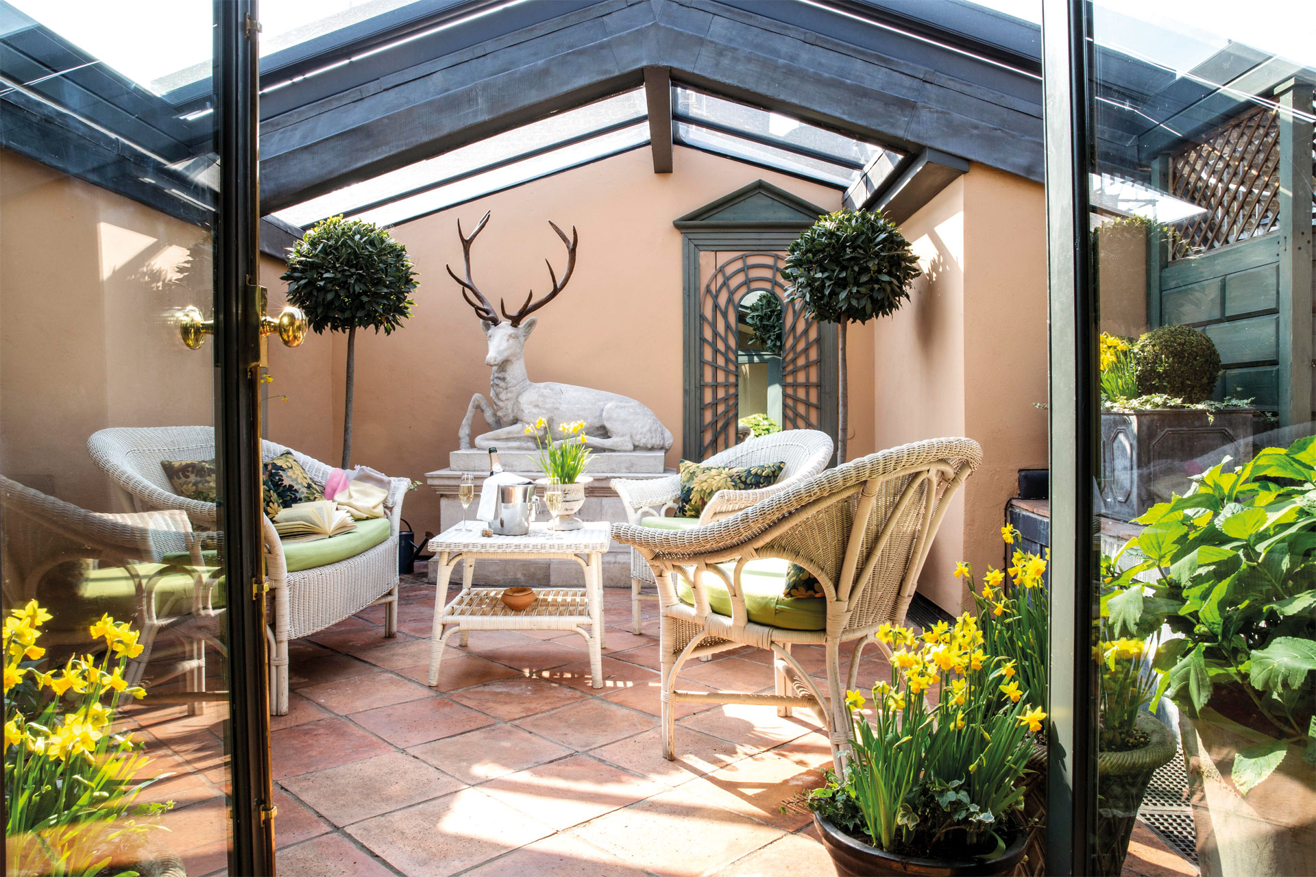 Courtyard at Hazlitt's Hotel