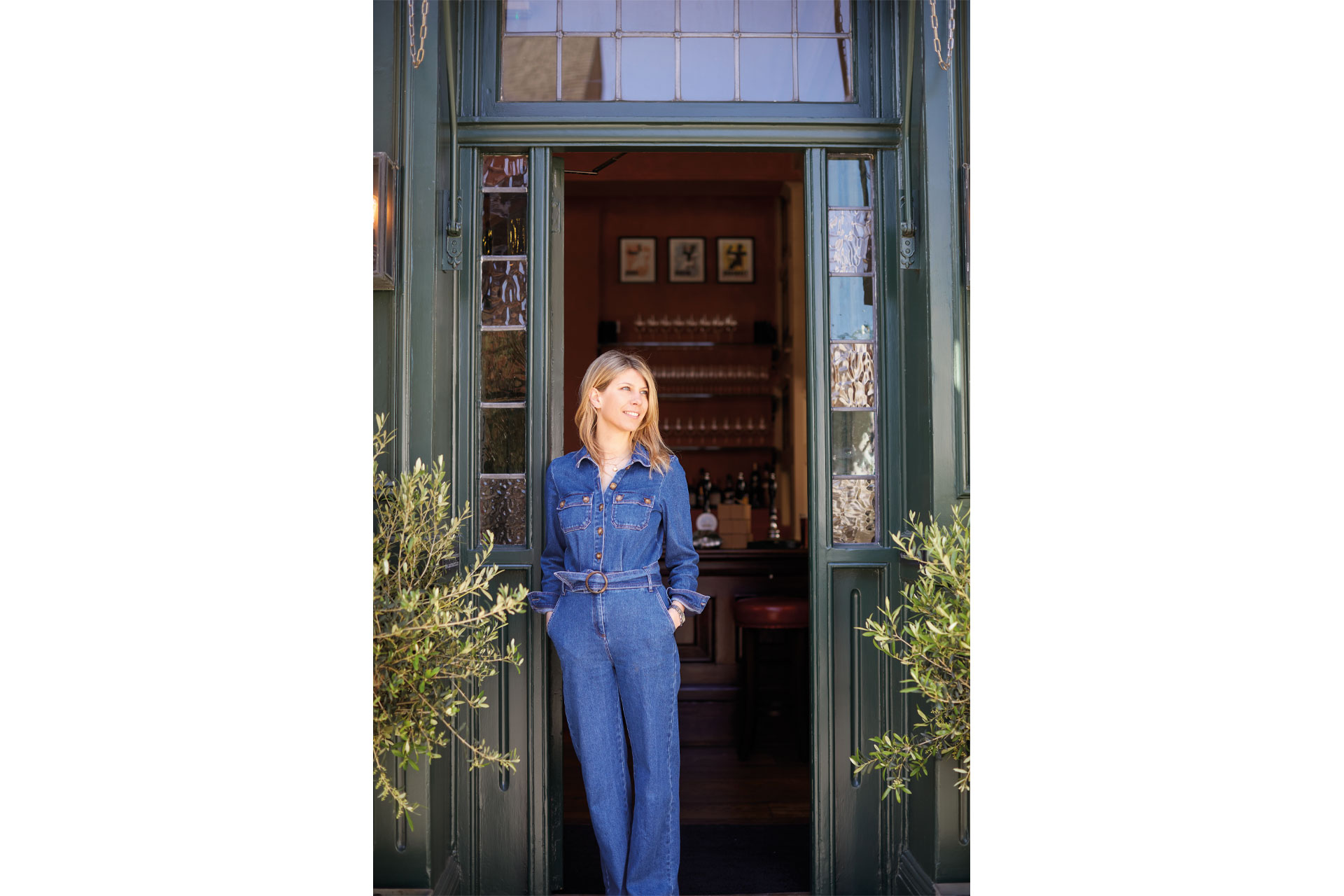 Isabella Worsley, a female interior designer