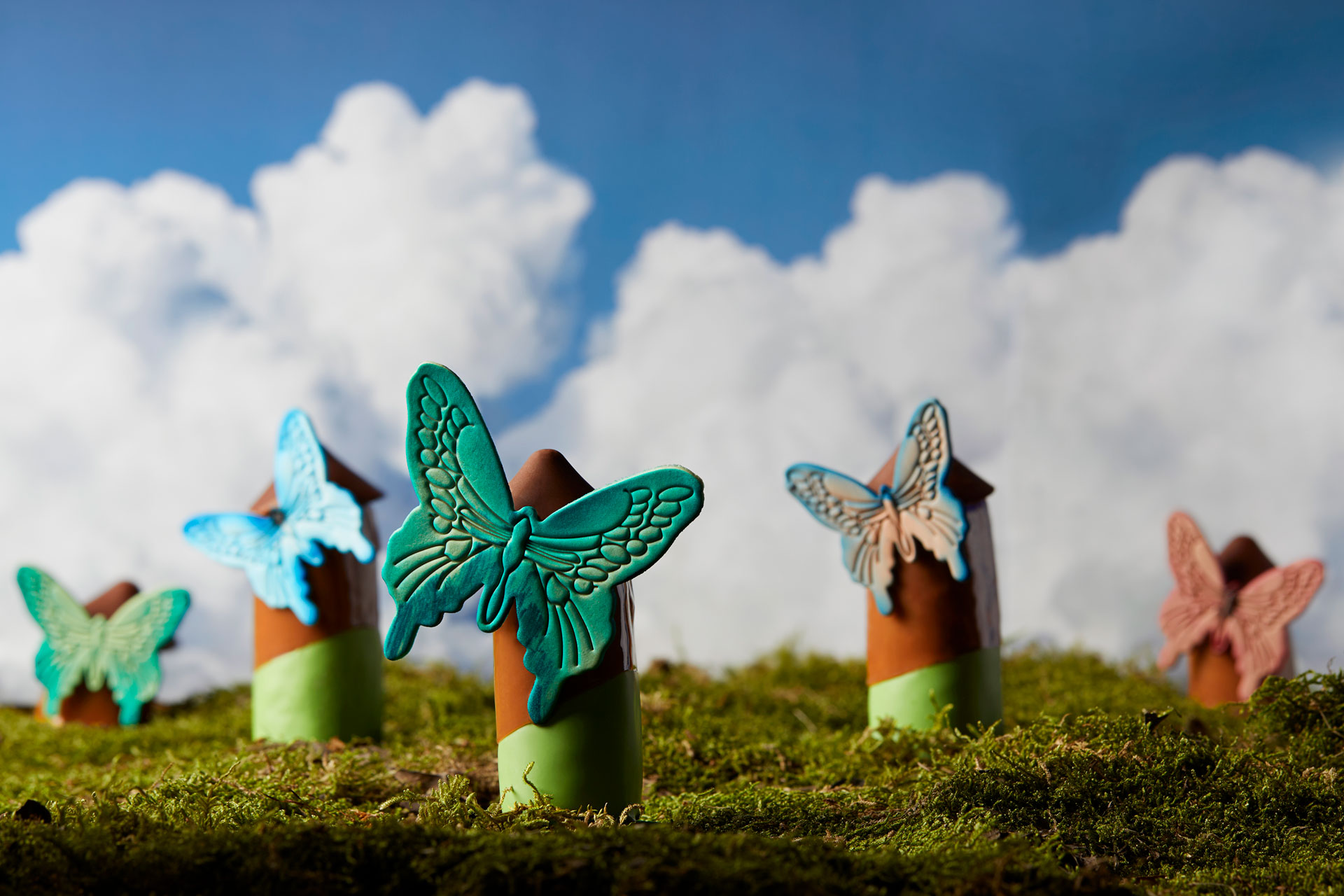 Rosewood London Launches Salvador Dali-Inspired Afternoon 'NFTea'