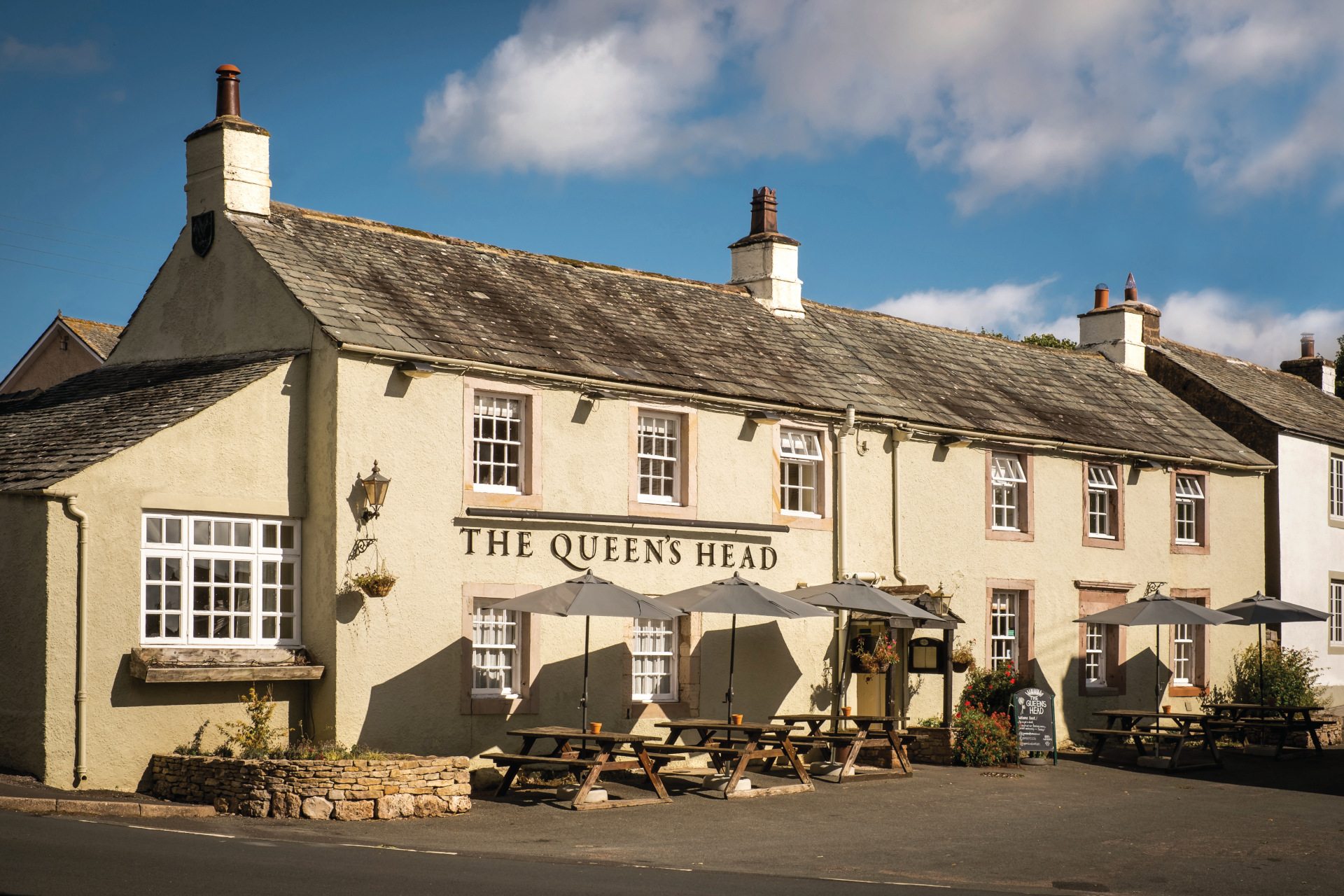 Queen's Head exterior