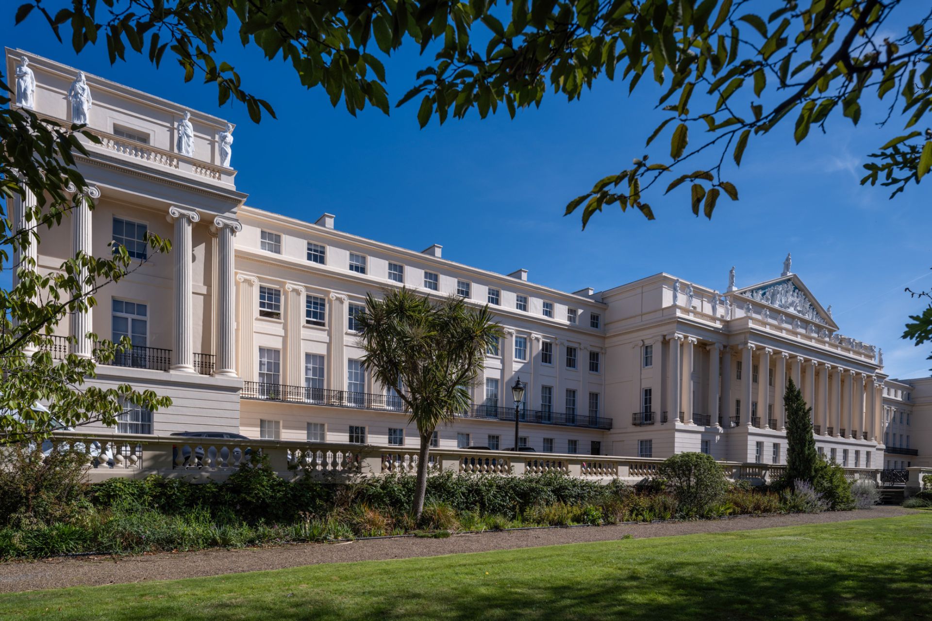 Incredible London Homes Available To Rent Or Buy