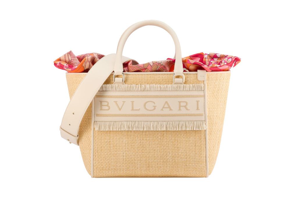 Woven tote bag with Bvlgari logo on the front and pink patterned lining