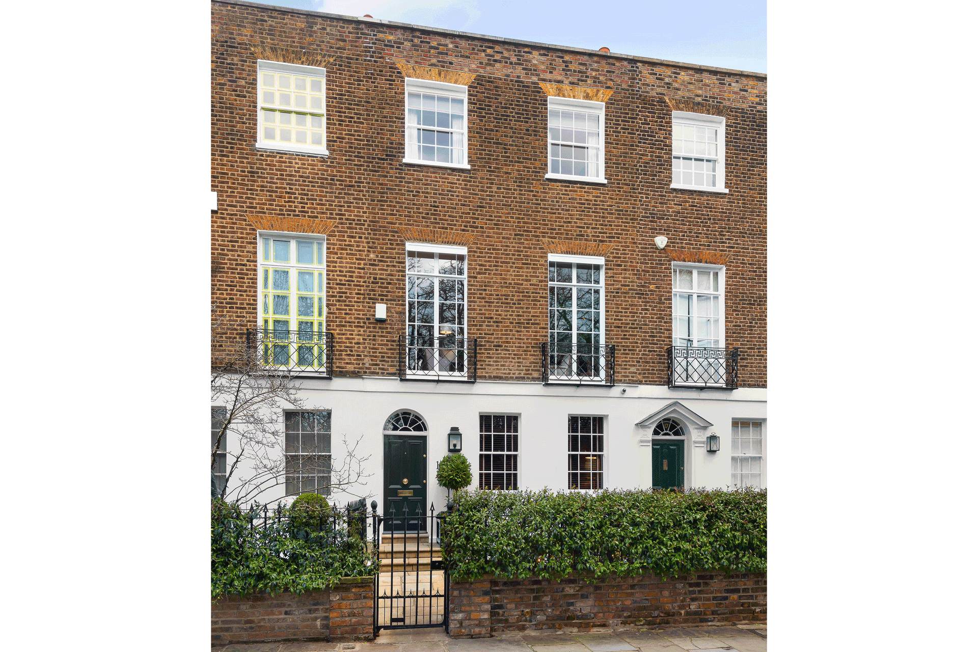 Exterior of a Georgian townhouse in Edwardes Square