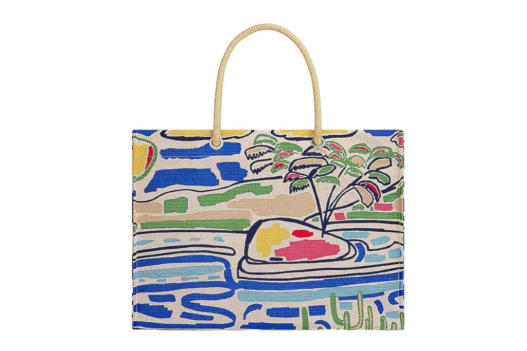Beach bag with painted outdoors scene on the front