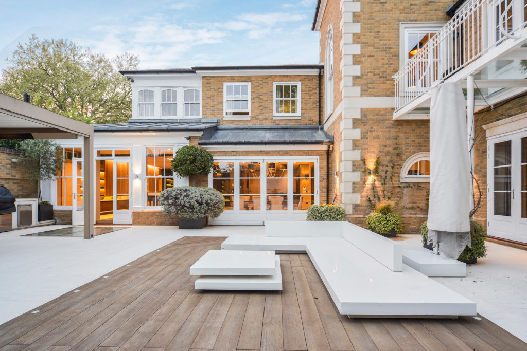 fulham house with decking garden